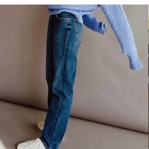 Jeans  - Säljer dessa byxor från zara då de är för små. Super bra skick.  Bud: 350kr 