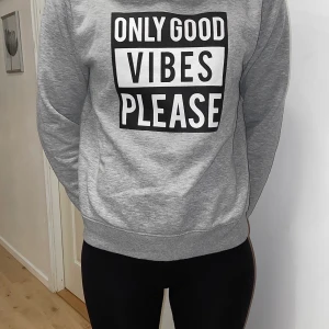 Hoodie från gina - Använd i stl S