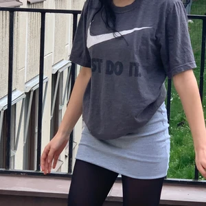 Nike oversized grå vintage t-shirt  - Nike oversized grå vintage t-shirt 