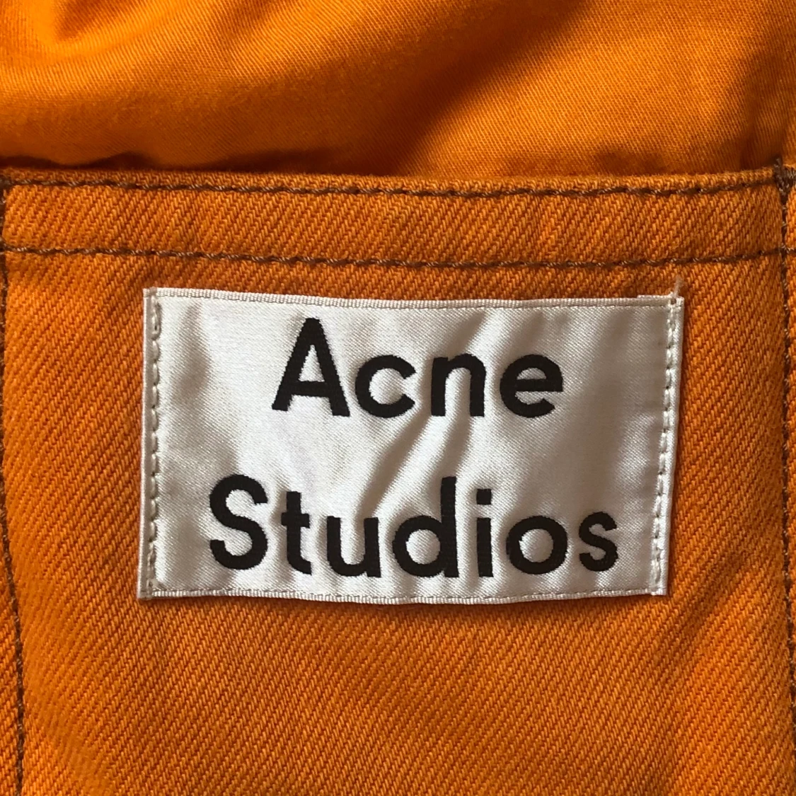 Acne orange jeansjacka  - 90