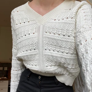 Tröja - Fin stickad tröja från mango. Frakt ingår🤍🤍✨