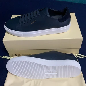 Axel Arigato Clean 90  - Helt nya Axel Arigatos ifrån Miinto. Storlek 43. 