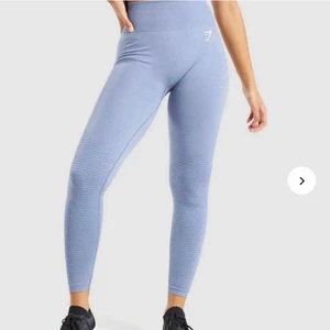 Gymshark tajts storlek S - nya gymshark tajts i storlek S. Aldrig använda, endast testade. Fråga om du vill ha fler bilder. Säljs pga för små. OBS; prislappen är borttagen