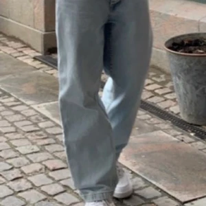 Polar 93 jeans  - Ett par polar 93 i storlek 28/30 i jättebra skick, säljer pga att dem blivit för små. Orginalpris 1200