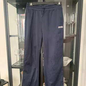 Sveabyxor - Byxor från Svea som blivit för små för mig🥰