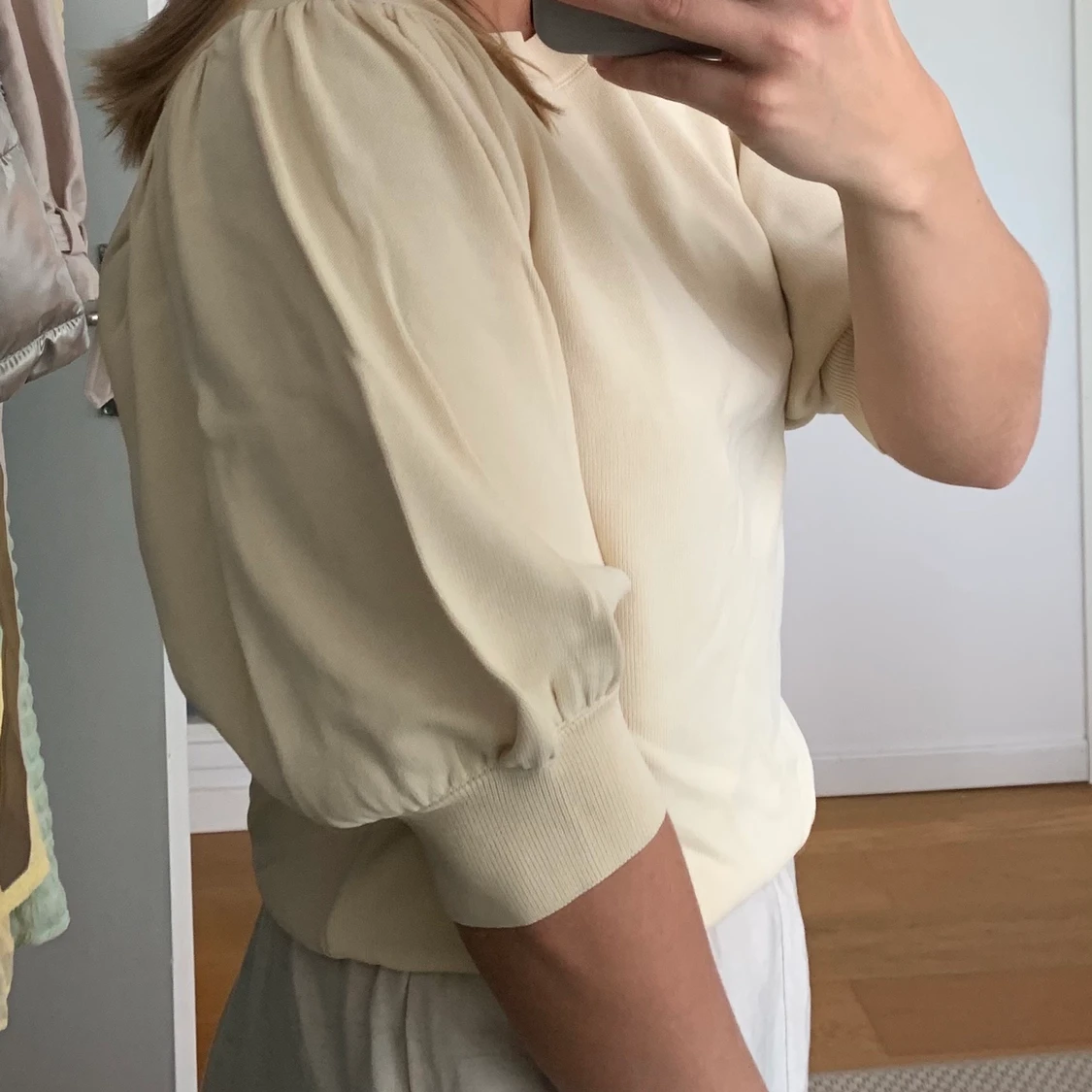 Söt beige topp - 90