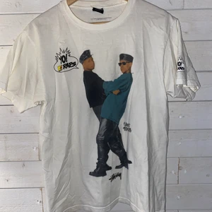 Stüssy Tshirt från L.A - Tshirt med märket Stüssy