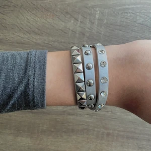 Silver armband  - Silver armband med nitar diamanter och meralpluppar!