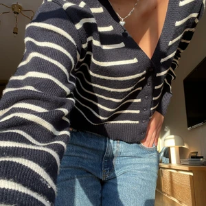 Kofta  - Säljer denna superfina kroppade kofta från Zara! 