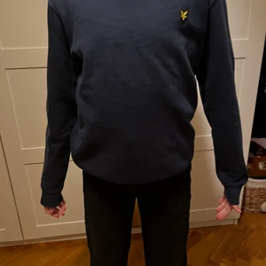 Lyle and Scott Tröja - Storlek 12/13y