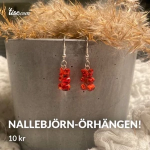 Nallebjörn-örhängen! - Nallebjörn-örhängen gjorda utav mig Ellen!                                   10 kr + 13 kr frakt!                                                                 (KÖP 4 PAR= FRAKTFRITT!) ❤️