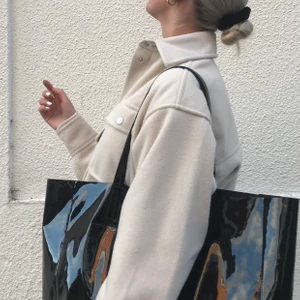 Jacka - Jättefin jacka som jag tyvärr inte använder längre 💕💕bara att skriva i chatten ifall ni vill se fler bilder på jackan!!