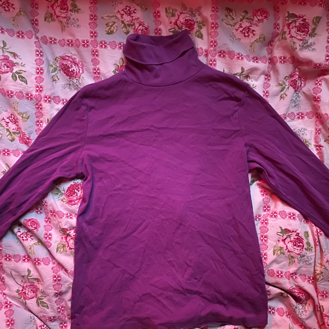 Mysig lila polotröja - 90