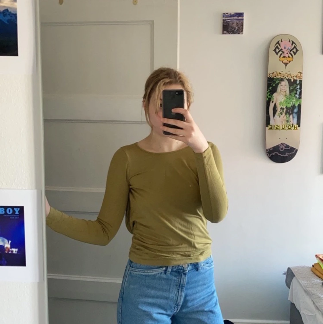 Grön tröja med öppen rygg strl S - 90