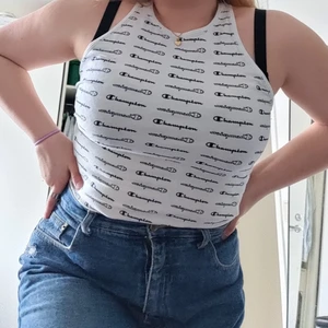 Champion tröja - Knappt använd champion linne. 