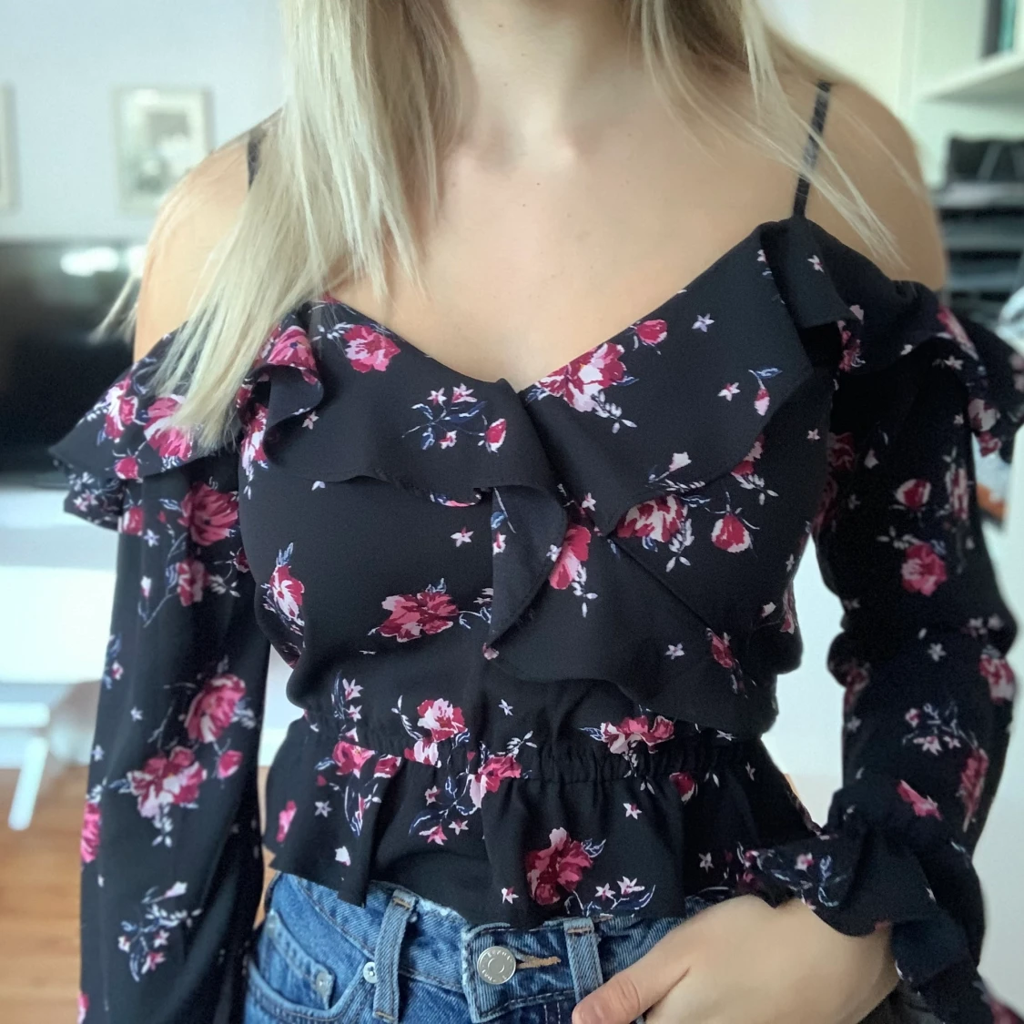 Gullig offshoulder topp