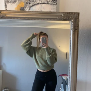 Stickad tröja - Stickad tröja 