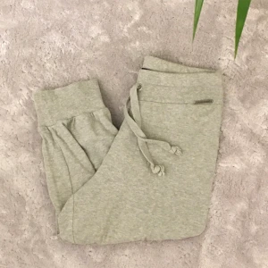 Mjukisbyxa - Oanvända 🐈‍⬛