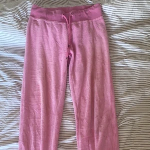 Rosa mjukisbyxor Cubus  - Mjukisbyxor från Cubus som inte längre säljs, strl S och väldigt sköna💕