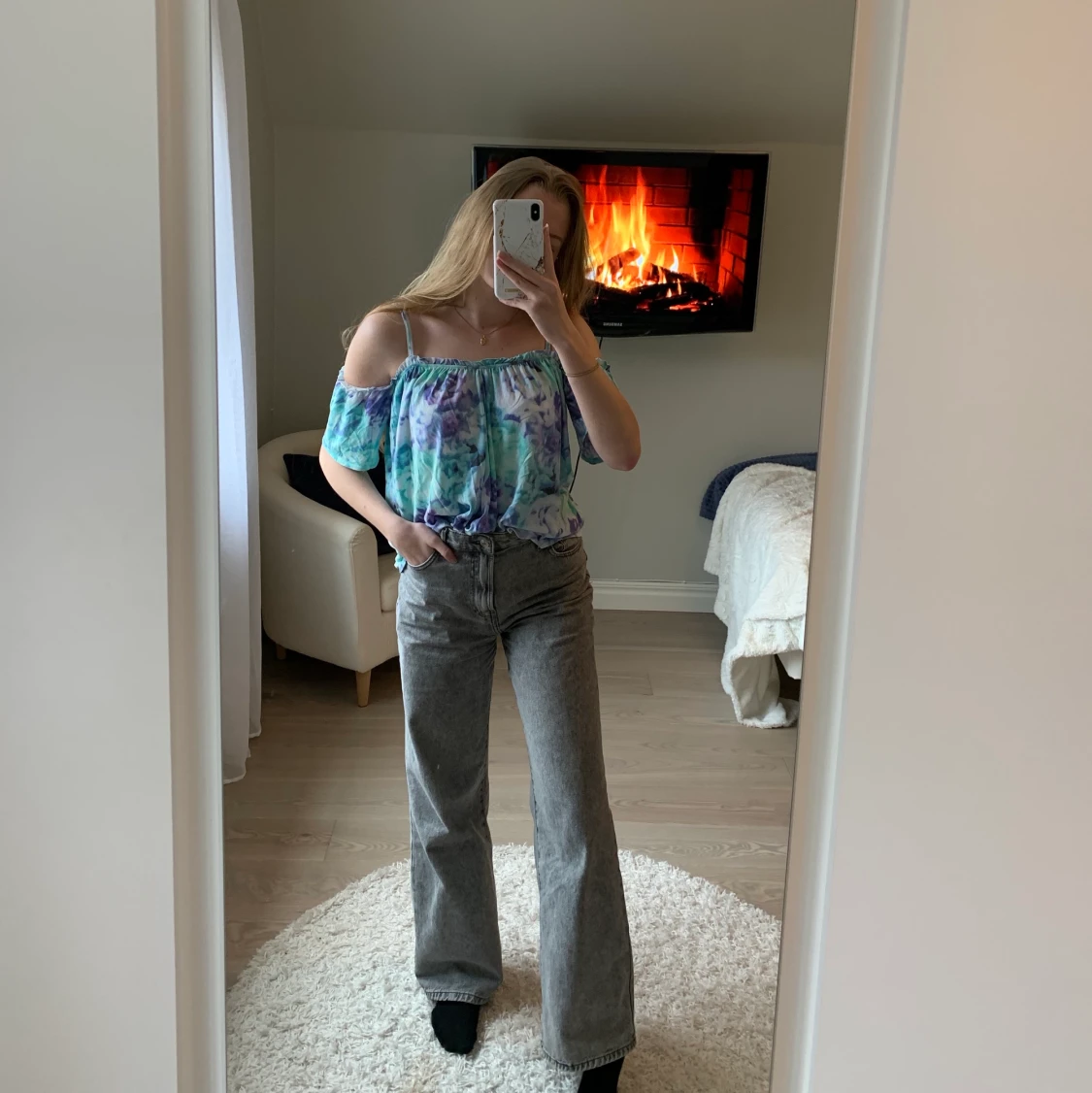 off shoulder strap top  - 90