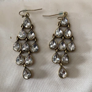 Örhängen från Jade  & Jesper  - Örhängen 