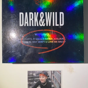 bts dark & wild  - hej hej! säljer mitt bts dark & wild album. albumet är i mint skick bortsett från en repa på baksidan. det kommer med ett yoongi pc. fraktas endast, skickas i stor postnord blå påse (80kr). betalning sker via swish. 