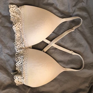 Bh 70A - Ljusrosa/beige bh, bra skick, endast testad