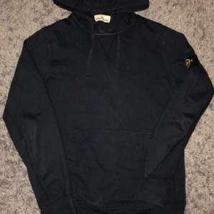 Stone island hoodie  - Skick 8/10