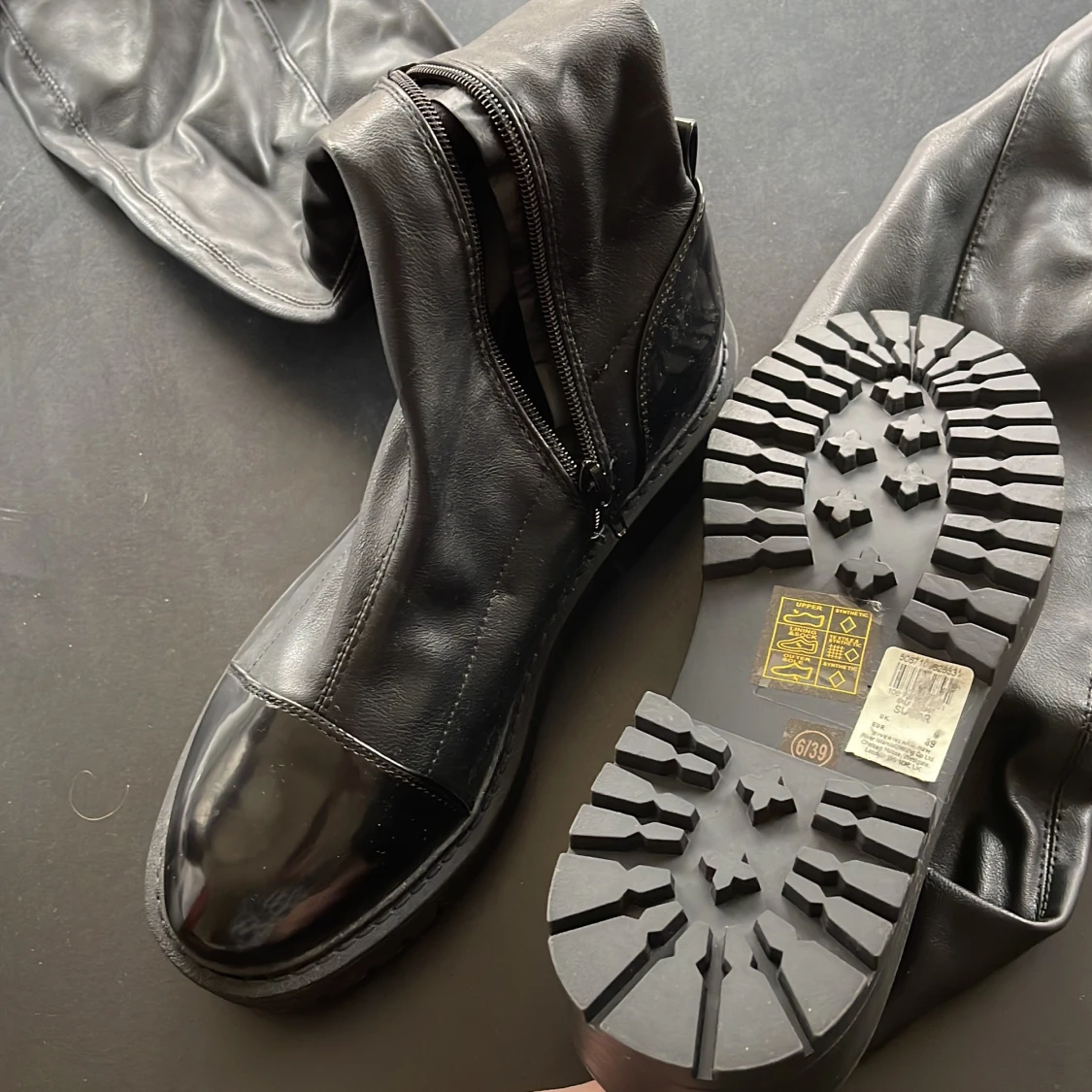 Lårhöga stövlar River island stl 39  - 91