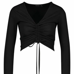 Svart topp  - Aldrig använd, svart, man kan reglera snörena själv och spänna mer eller mindre som på bilden💓