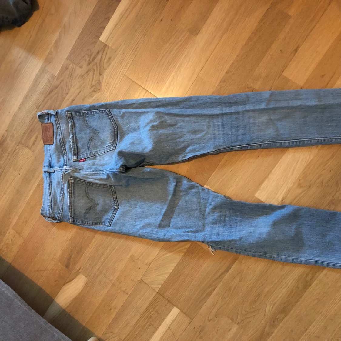 Levi's jeans storlek s - 90