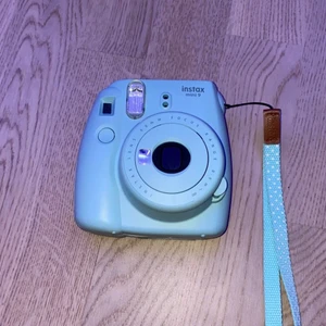 Polaroid kamera - Kommer inte till användning. 250kr + frakt 66kr