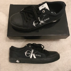 Calvin Klein skor - Skor från Calvin Klein. Endast använda 2ggr. Storlek 37