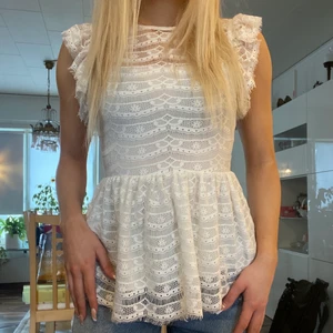 Söt topp från Gina stl:xs💞 - Söt topp från Gina stl:xs💞 100kr eller bud!