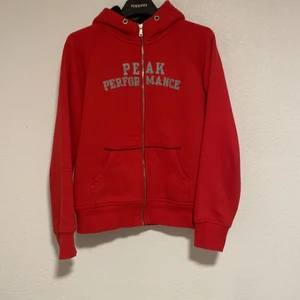 Vintage Peak Performance zip - Peak zip| Skick: 8/10| Storlek: Large| Passform: Liten i passform