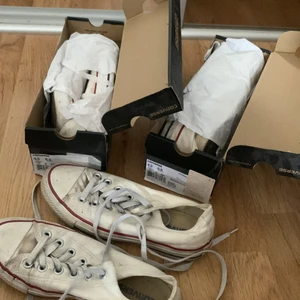 Converse skor - 4 par vita låga converse skor i super fint skick i storlekar från 37-38