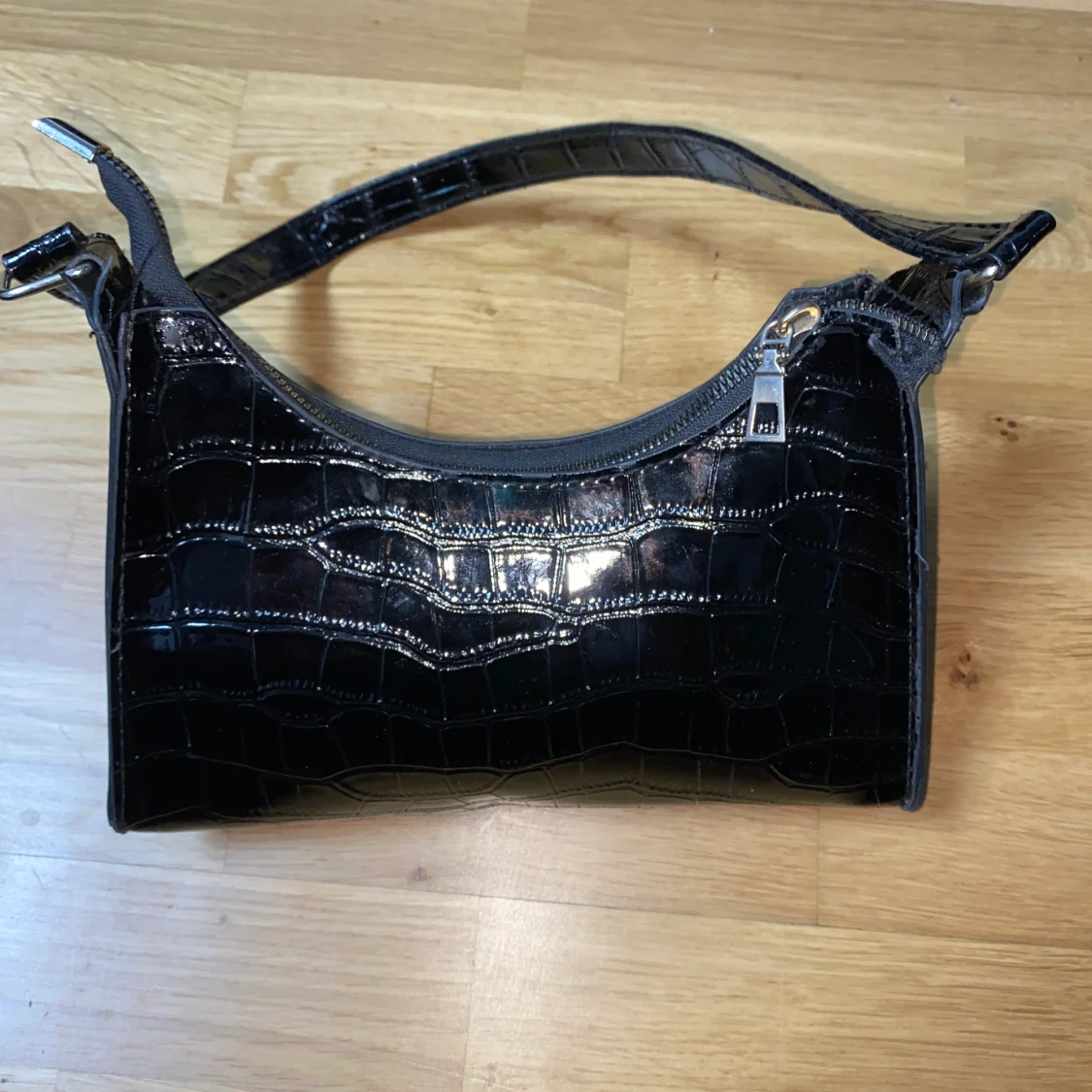 Väska i skinnimitation från shein - 91