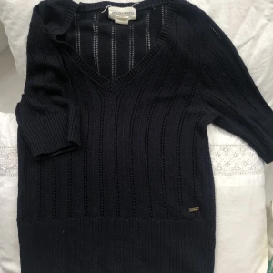 Snygg stickad topp! - Jätte snygg stickad topp i strl xs från Lindex holly whyte!