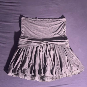 Layerd kjol - Mjuk och stretching kjol med spets och layers 