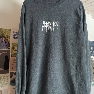 långärmad appertiff  - långärmad appertiff tröja som aldrig är använd :) säljer eftersom den inte kommer till användning 👍🏼