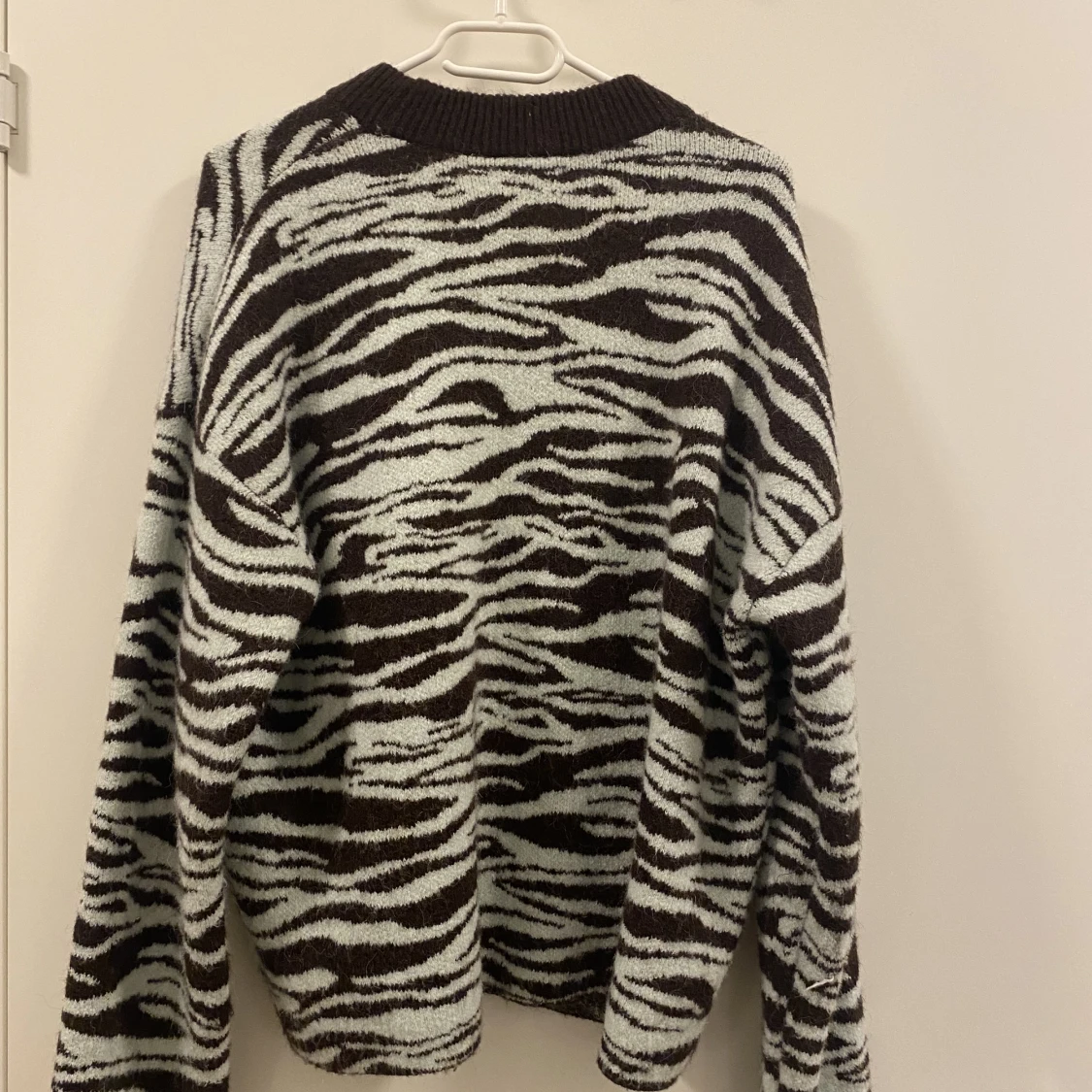 Stickad tröja  - 91