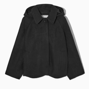 COS kappa  - Den populära COS kappan i st xs som är slutsåld. Säljer pga att jag råkade beställa två styckna 