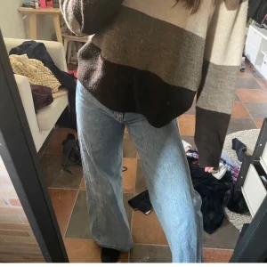 Jeans - Jeans från Weekday i modell Ace, strl W25/L30🫶🏼