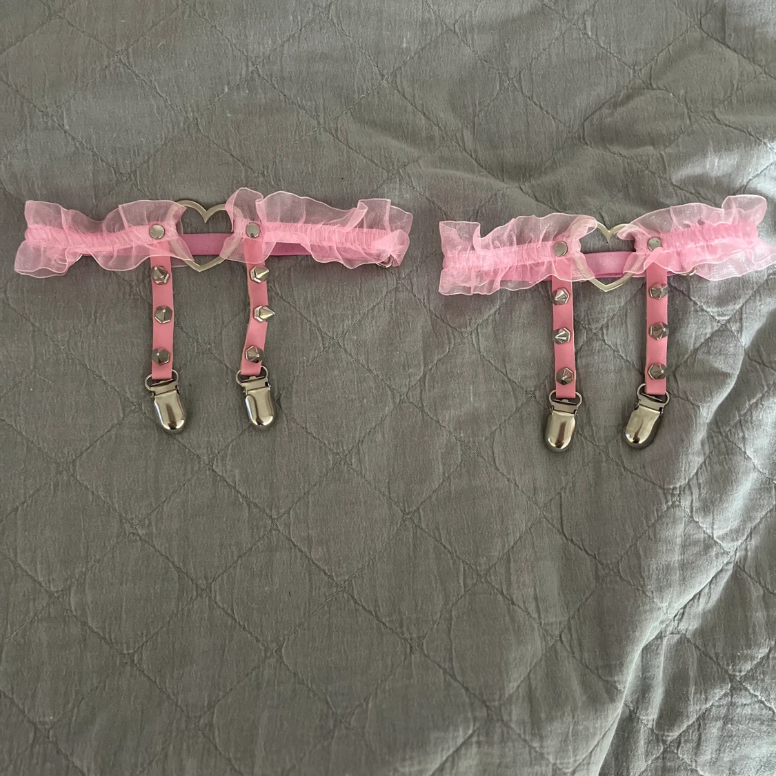 Rosa leg garter 