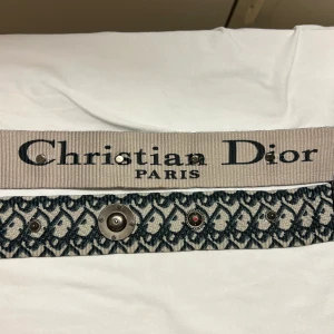 Väskrem -  Dior Väskrem, går att reglera