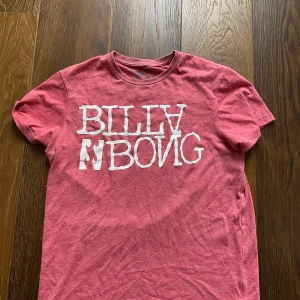 Billabong t-shirt - Kommer inte till användning längre 