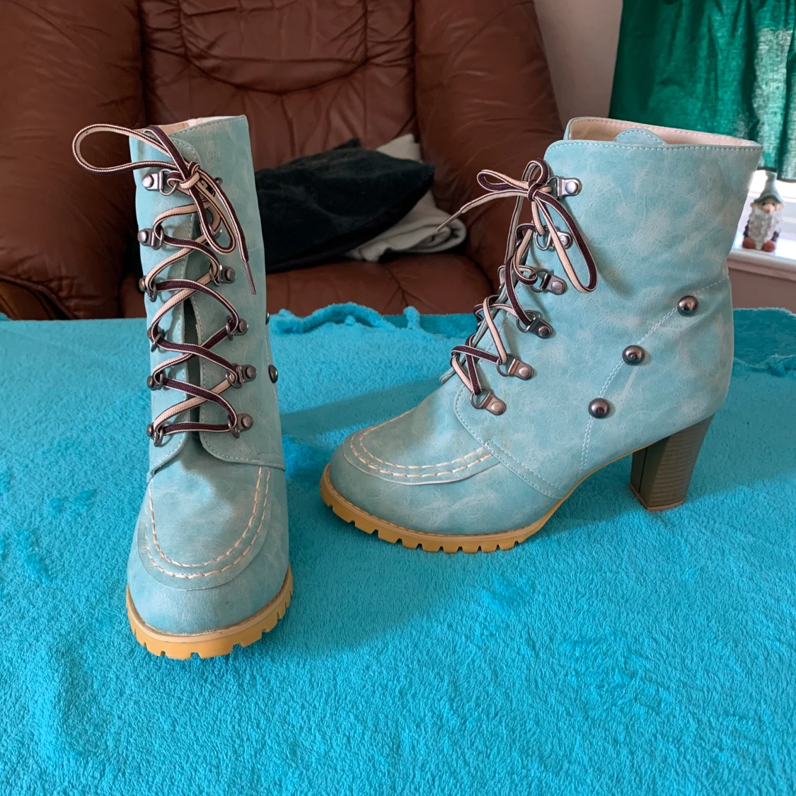 Ljusblåa sommar skor  - 90