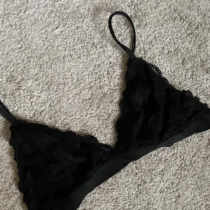 Bralette - Bralette från hm, endast använd ett fåtal gånger 💓
