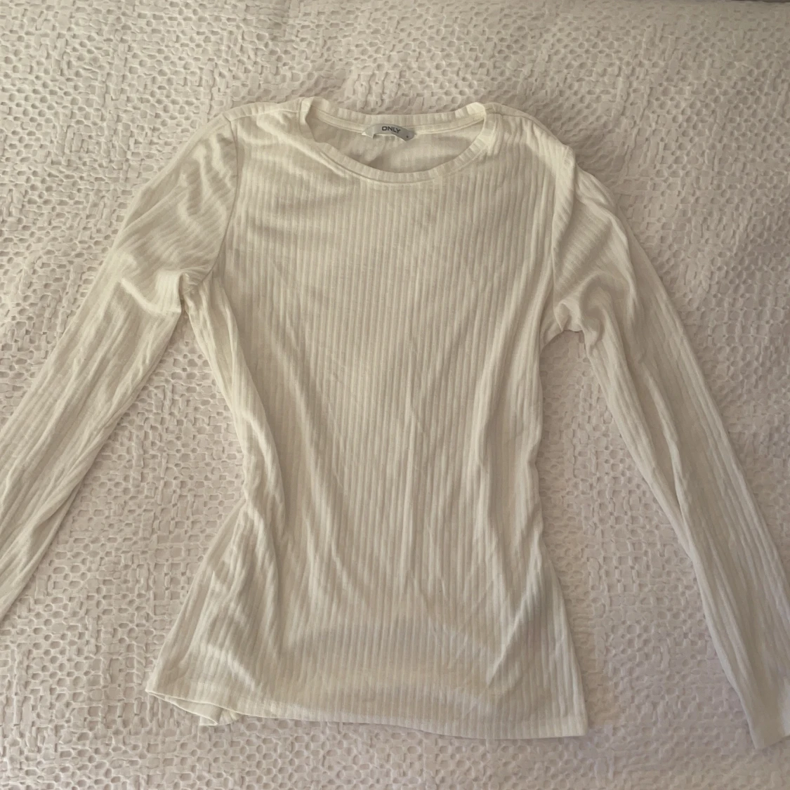 Vit långärmad tröja 