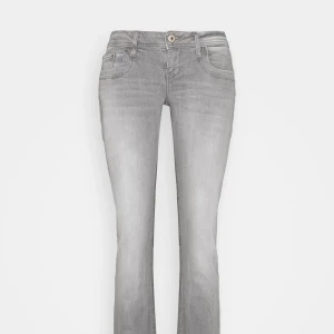 Lbt jeans  - Intressekoll!!! Populära lbt jeansen, säljer endast vid bra pris❤️